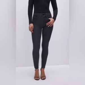 Good American Good Curve Skinny Crop Jean